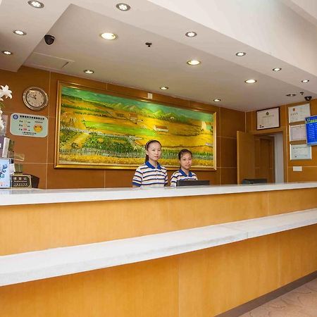 7Days Inn Chengdu North Railway Station מראה חיצוני תמונה