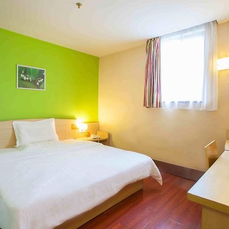 7Days Inn Chengdu North Railway Station מראה חיצוני תמונה