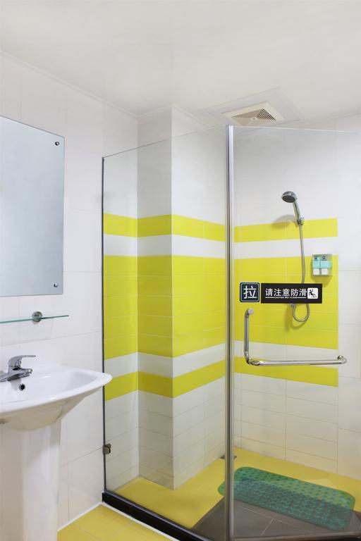 7Days Inn Chengdu North Railway Station מראה חיצוני תמונה