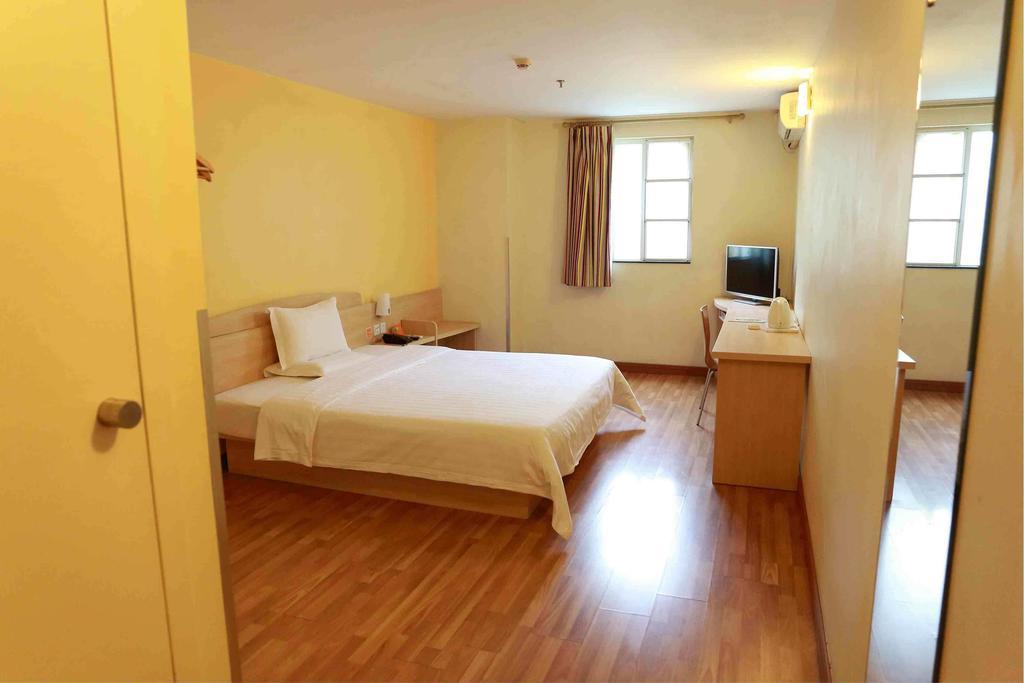 7Days Inn Chengdu North Railway Station חדר תמונה