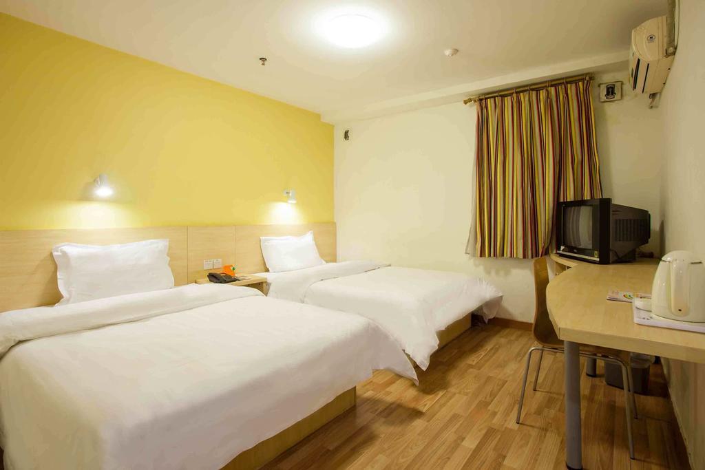 7Days Inn Chengdu North Railway Station חדר תמונה