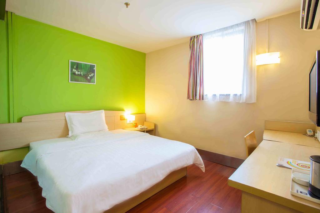 7Days Inn Chengdu North Railway Station מראה חיצוני תמונה