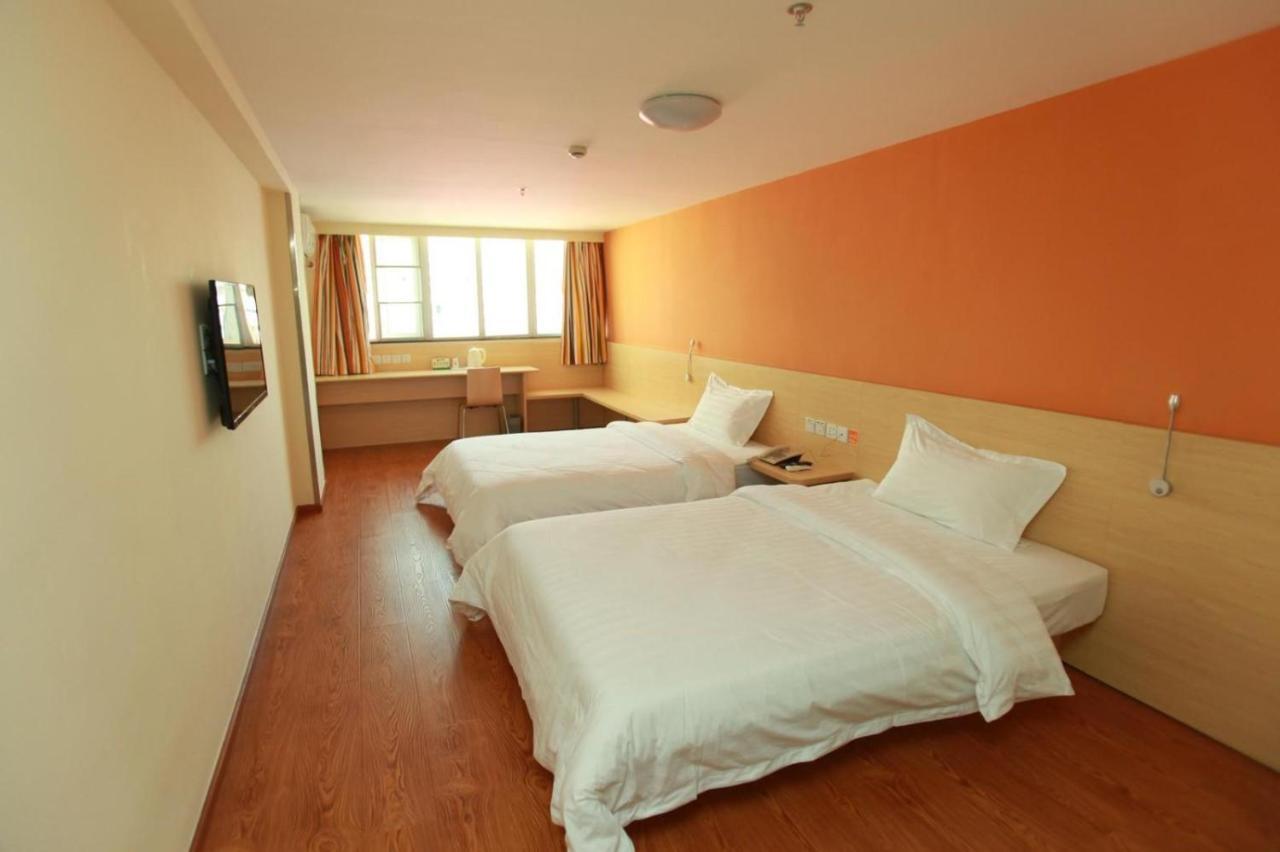7Days Inn Chengdu North Railway Station מראה חיצוני תמונה